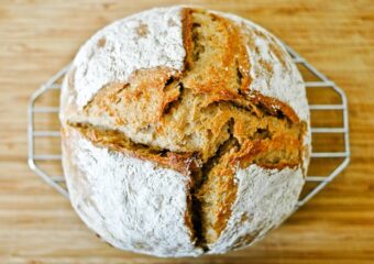 pain au levain traditionnel avec banneton